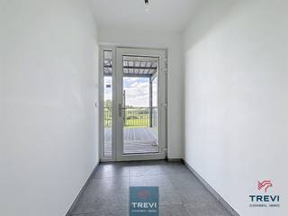 Idéalement situé au coeur d'un tout nouveau complexe commercial, non loin du centre. Bel appartement 2 chambres avec terrasse et jolie vue vers...