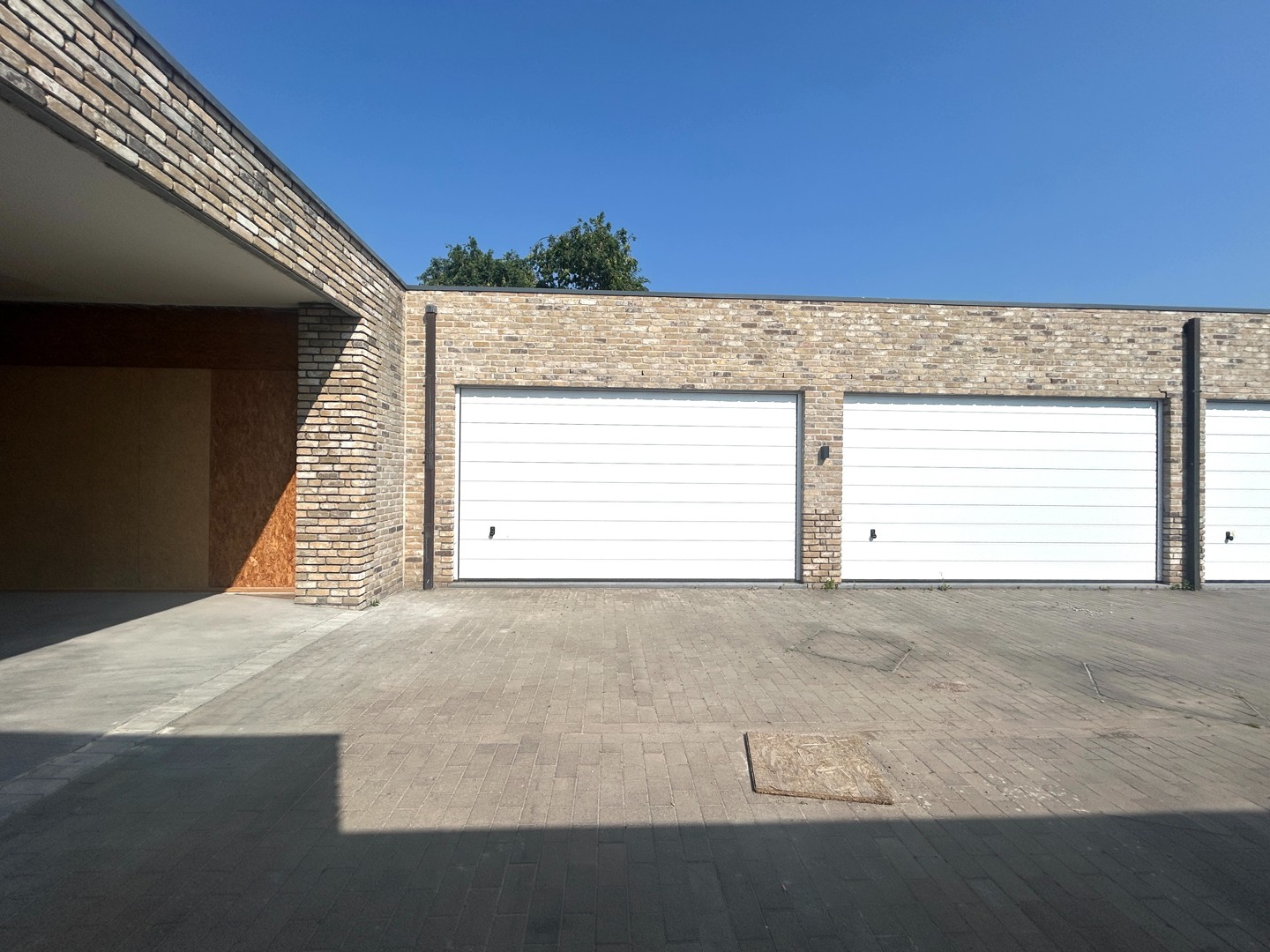 Praktische opslagplaats in centrum Izegem! - foto 1