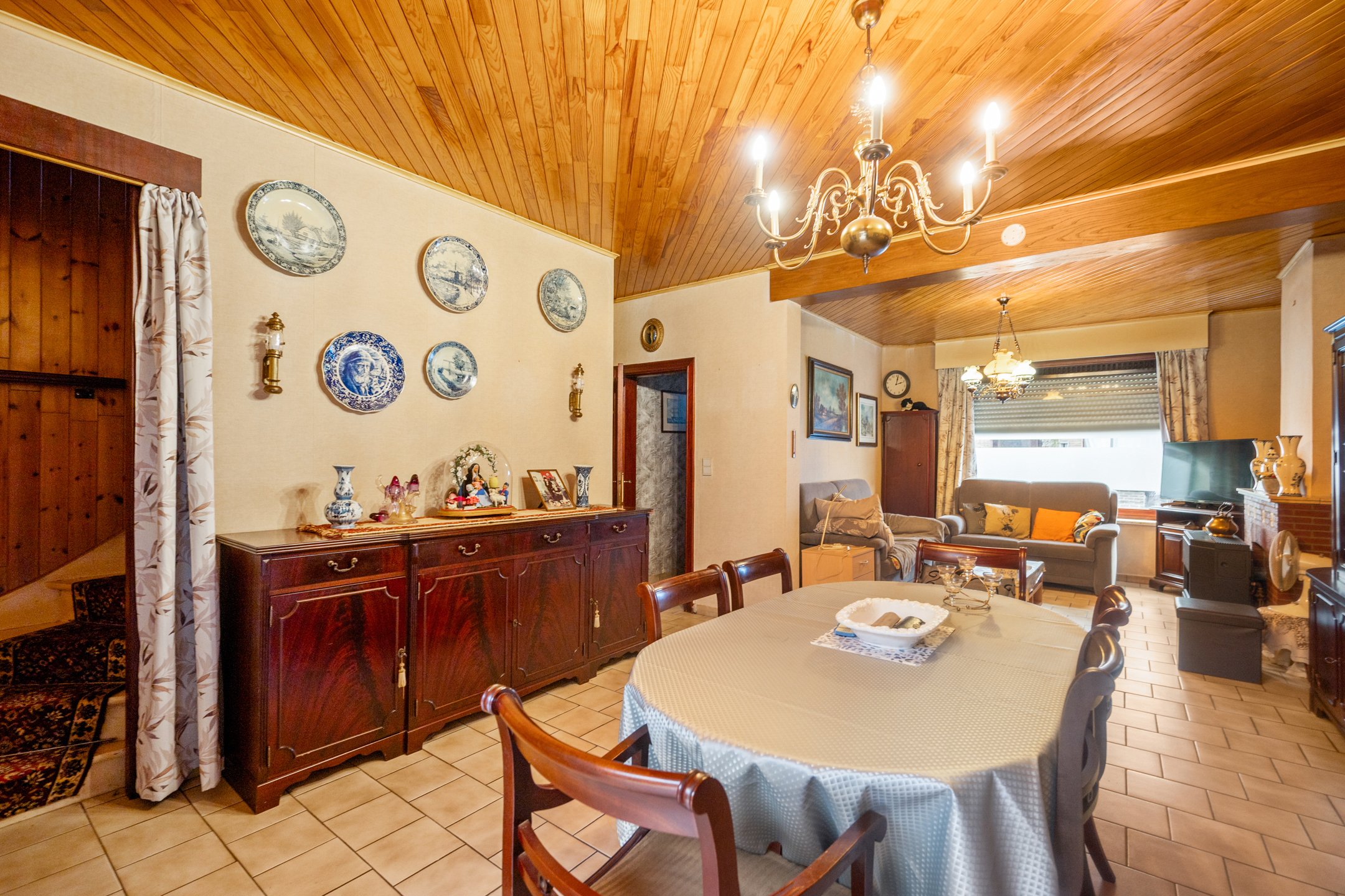 Te renoveren woning met 3 slaapkamers  - foto 4