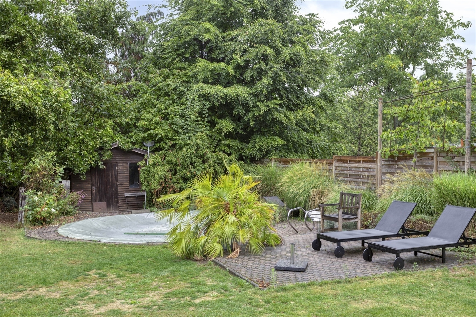 Unieke villa met 4 slpks in serene woonomgeving. - foto 2