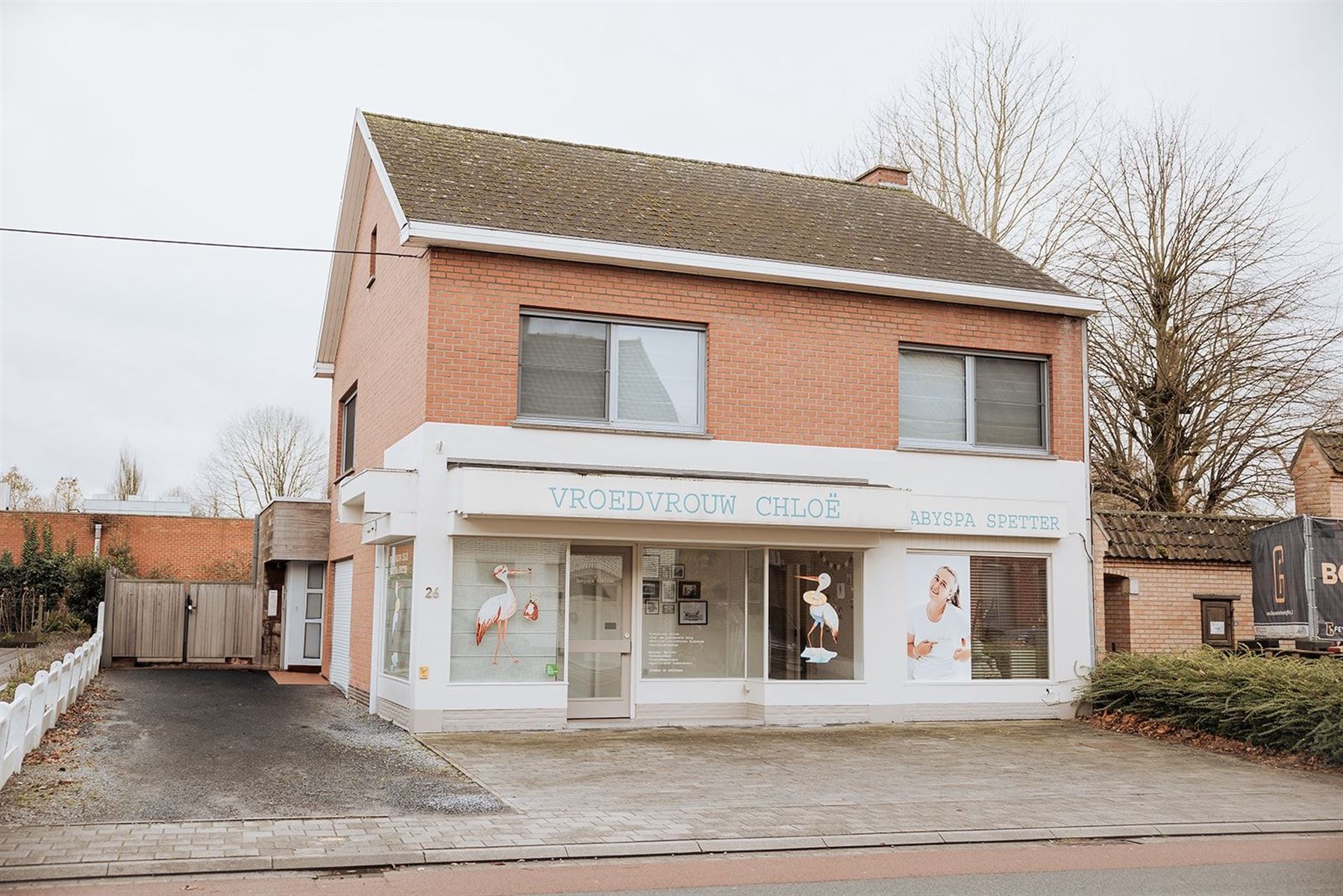 handelspand nabij de Delhaize- véél passage - foto 1