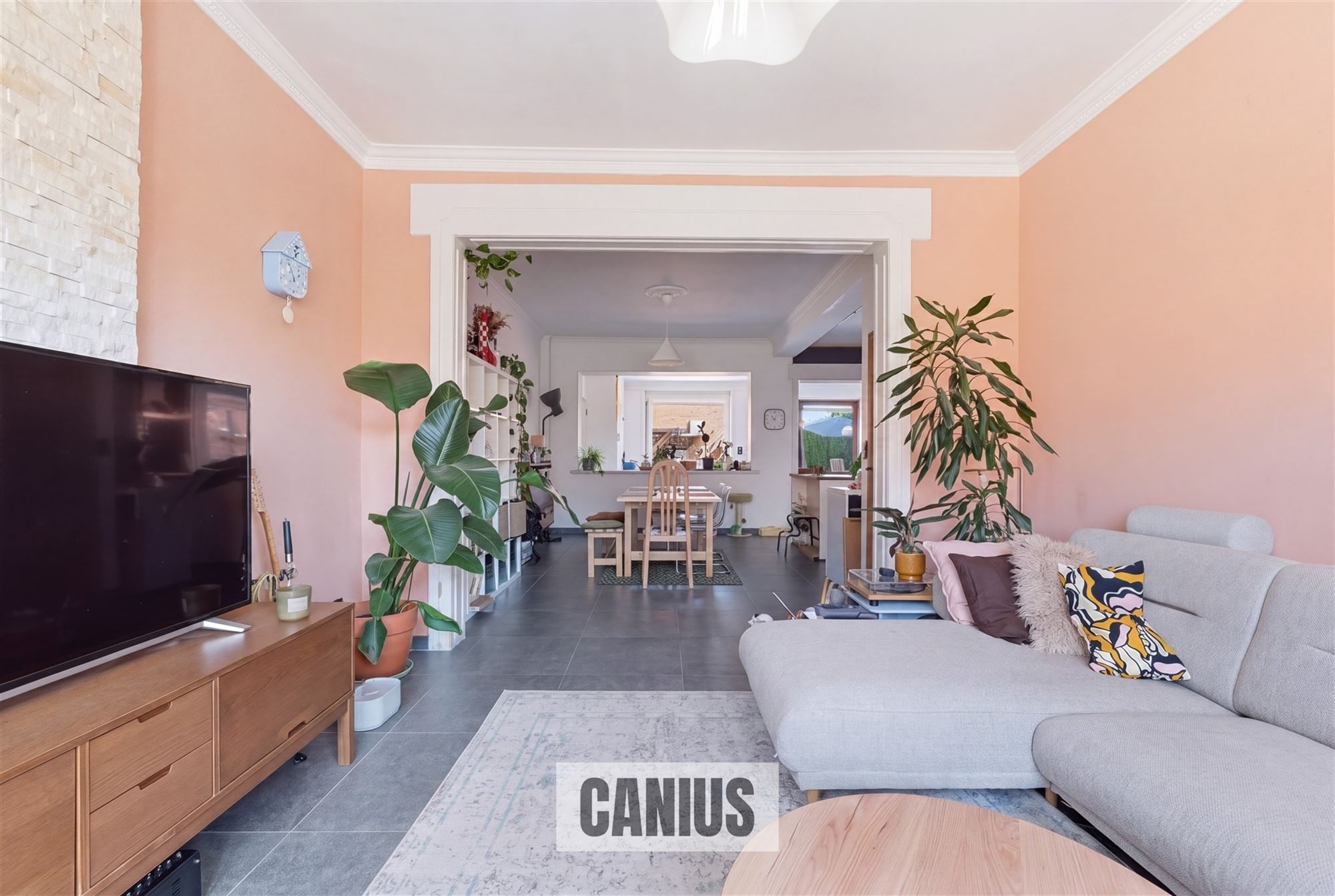 CHARMANTE, GERENOVEERDE WONING MET 2 SLPK - foto 4