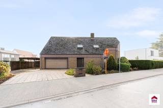 strong&gt;Verzorgde villa met 7 slaapkamers op 635m² in centrum Tielt!Ligging: Perfecte centrumligging waarbij alle voorzieningen binnen handbereik...