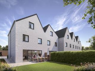 Woonerf De Vierweg in Roeselare biedt <strong>rustig</strong>, <strong>kindvriendelijk </strong>en <strong>duurzaam </strong>wonen nabij het centrum. Met tal van gemeenschappelijke voorzieningen zoals <strong>parkeerhaven</strong>, <strong>fietsenbergingen </strong>en een verwarmd <strong>zwembad </strong>met <strong>poolhouse</strong>. De Pastinaakstraat 13, Roeselare heeft een bruto woonoppervlakte van 173 m². <br /><br />Op het gelijkvloers vind je een inkomhal met gastentoilet en <strong>berging</strong>, een <strong>lichtrijke leefruimte </strong>met zit- en <strong>eethoek </strong>en een <strong>halfopen keuken</strong>. De eerste verdieping telt <strong>3</strong> <strong>slaapkamers</strong>, een <strong>badkamer </strong>en een extra <strong>berging</strong>. De vaste trap naar de <strong>zolder </strong>biedt mogelijkheden voor een extra kamer, bureau of hobbyruimte. Deze <strong>energiezuinige </strong>woning beschikt over <strong>vloerverwarming </strong>op beide verdiepingen, <strong>zonnepanelen </strong>en is daarnaast uitgerust met een <strong>regenput </strong>van 10.000 liter. Er werd uiterste aandacht besteed aan de <strong>akoestische isolatie</strong>. De standaard verwarming gebeurt op aardgas maar een warmtepomp is mogelijk als optie.<br /><br />Prijs: € 414.268 (excl. btw)  <br />Grondaandeel: € 68.950 (excl. reg)<br /><br />Bouwvergunning ontvangen: JA <br />Verkavelingsvergunning: JA <br />Voorkooprecht RUP: NEE <br />Meest recente stedenbouwkundige bestemming: WOONGEBIED <br />Dagvaardingen voor inbreuk op stedenbouwkundige voorschriften: NEE <br /><br />Contact: Simon 0471 547 642– simon@dekeyser.immo of Leopold 0499 618 354 - leopold@dekeyser.immo