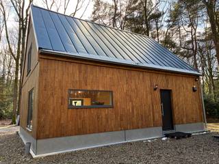 Energiezuinige quasi nieuwbouw woning in houtmassiefbouw met 3 slaapkamers op een perceel van 1.300m². Deze woning wordt verkocht onder het...