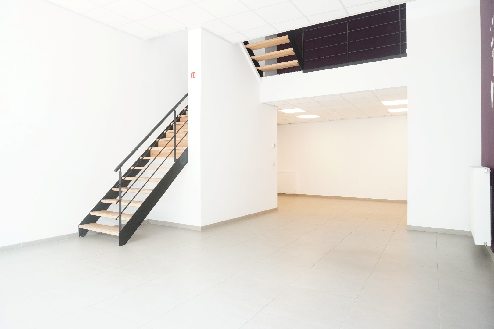 Veelzijdig handelspand in het centrum van Lokeren - foto 4