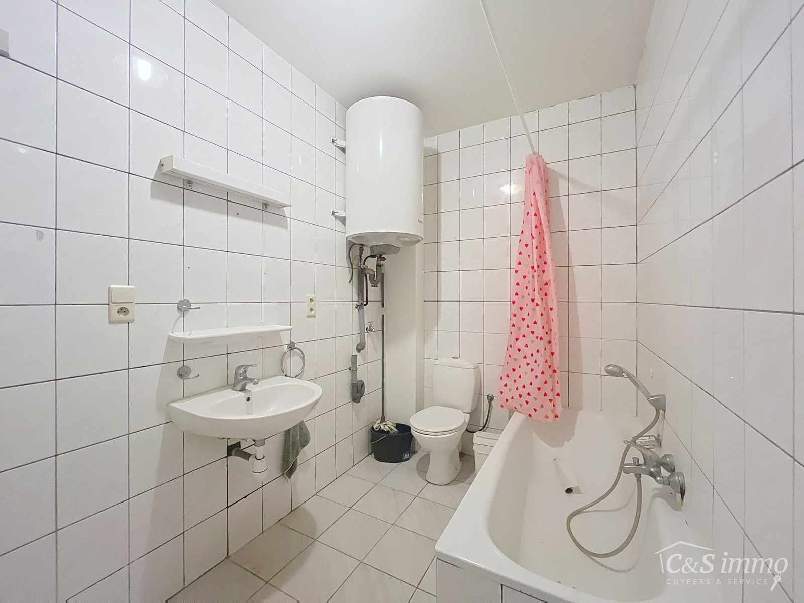 Compact éénslaapkamerappartement op de gelijkvloerse verdieping - foto 4