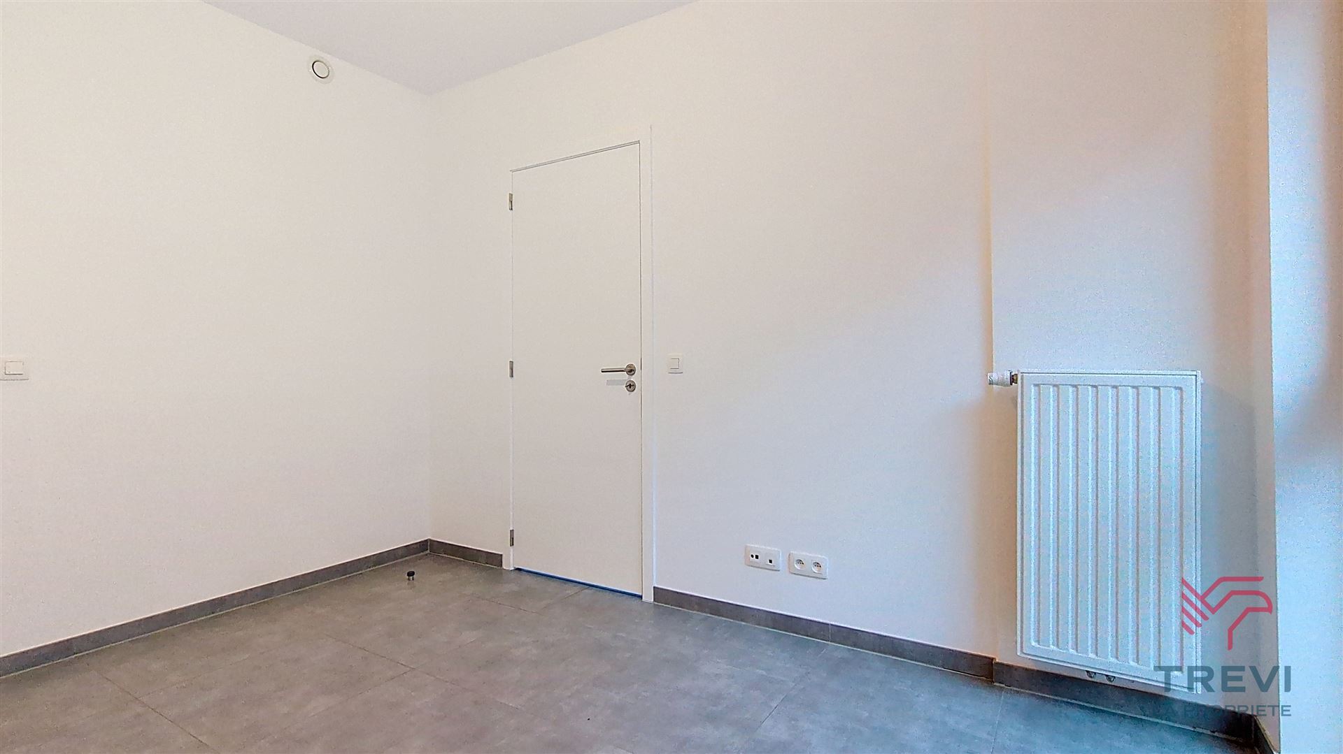 Appartement te huur in Charleroi met 1 slaapkamer - foto 5