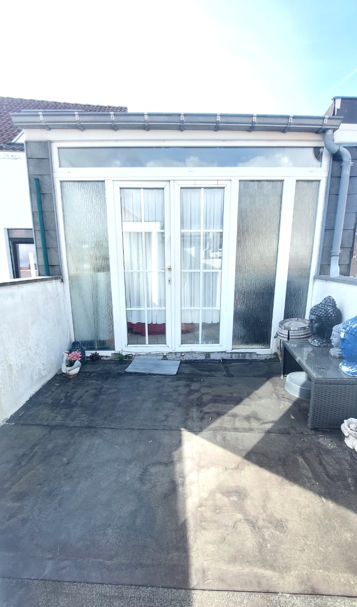 Opbrengstgebouw met 4 garages, bergplaats en appartement te koop te Bredene - photo 5