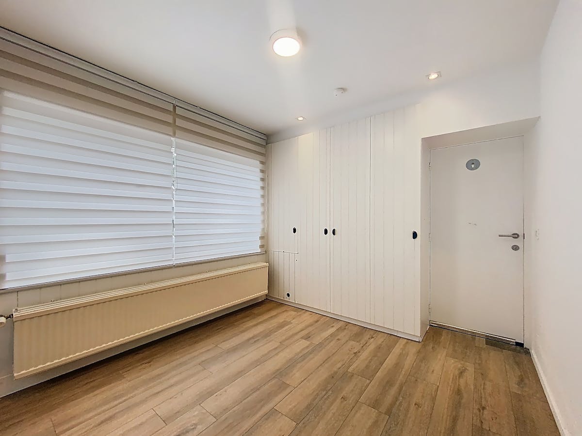 Ruime halfopen woning met 5 slaapkamers in Aalter - foto 3