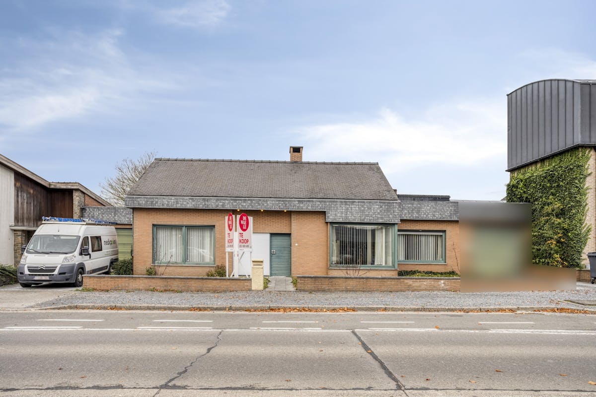 Maison à vendre à Ypres avec 3 chambres, jardin et garage - photo 1