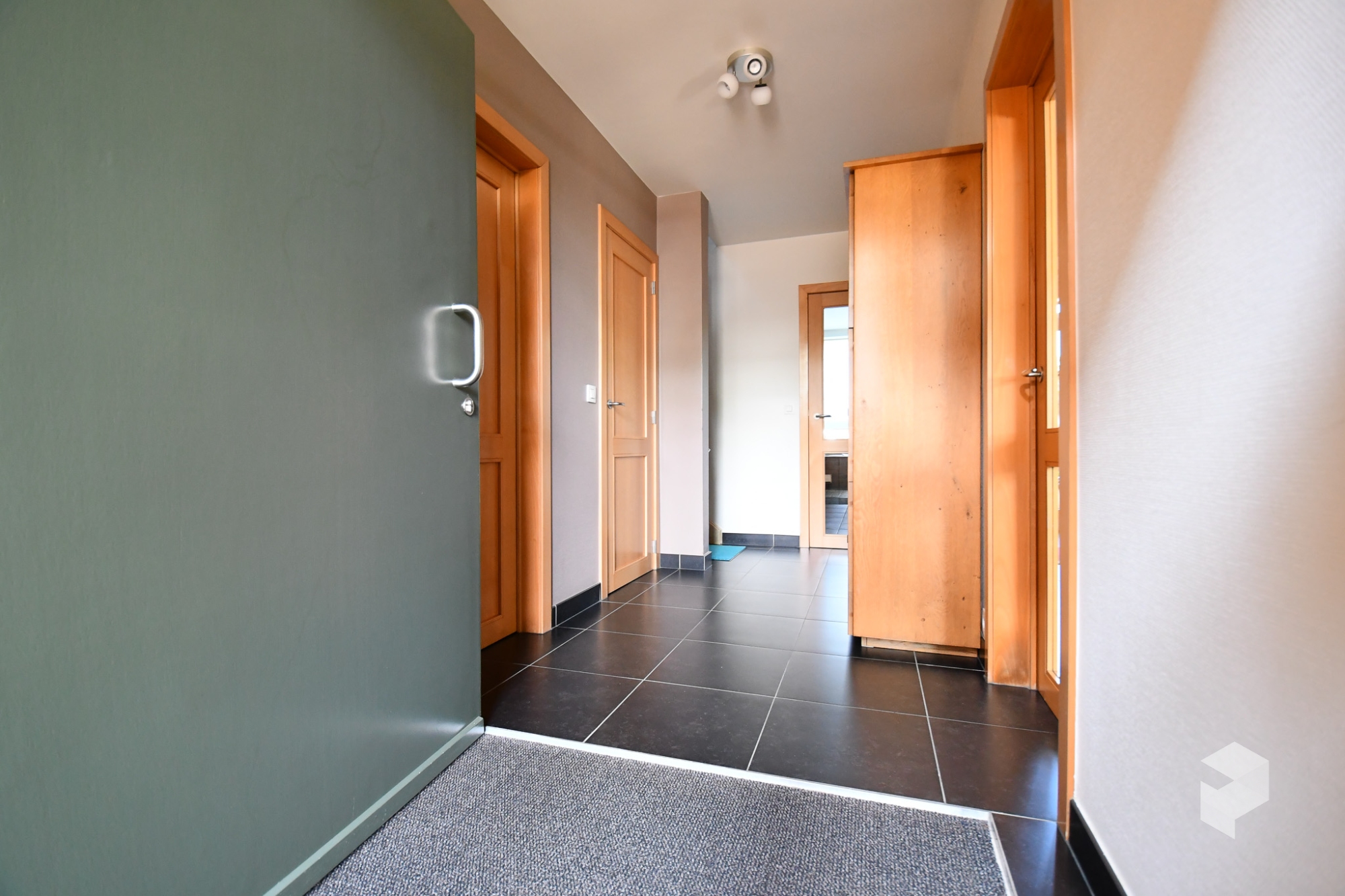 Ruime goed onderhouden woning met 3 slpk en tuin - foto 5