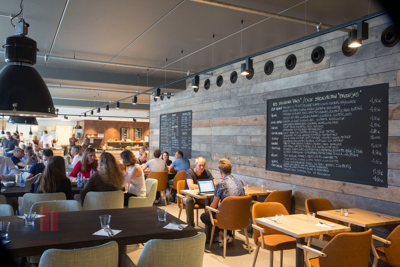 Instapklare kantoren van 340 m² aan de voet van het Atomium - foto 4