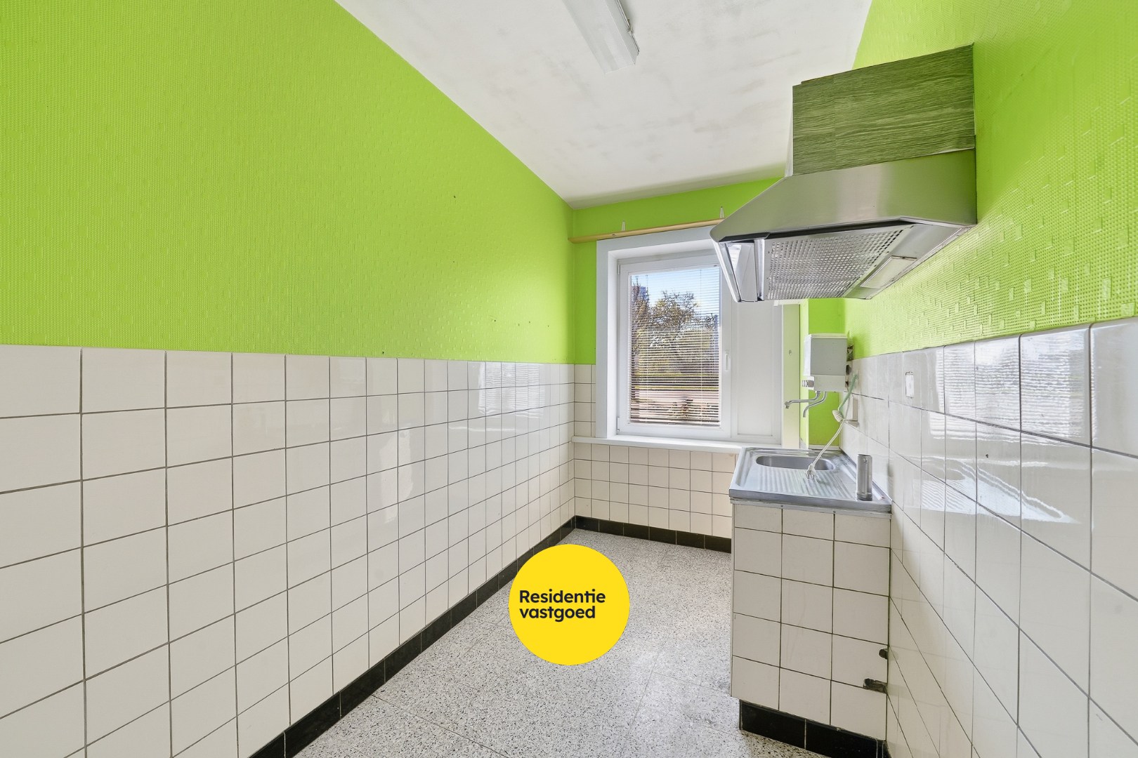 Te renoveren gelijkvloers appartement met 2 slaapkamers in Oostende - foto 5