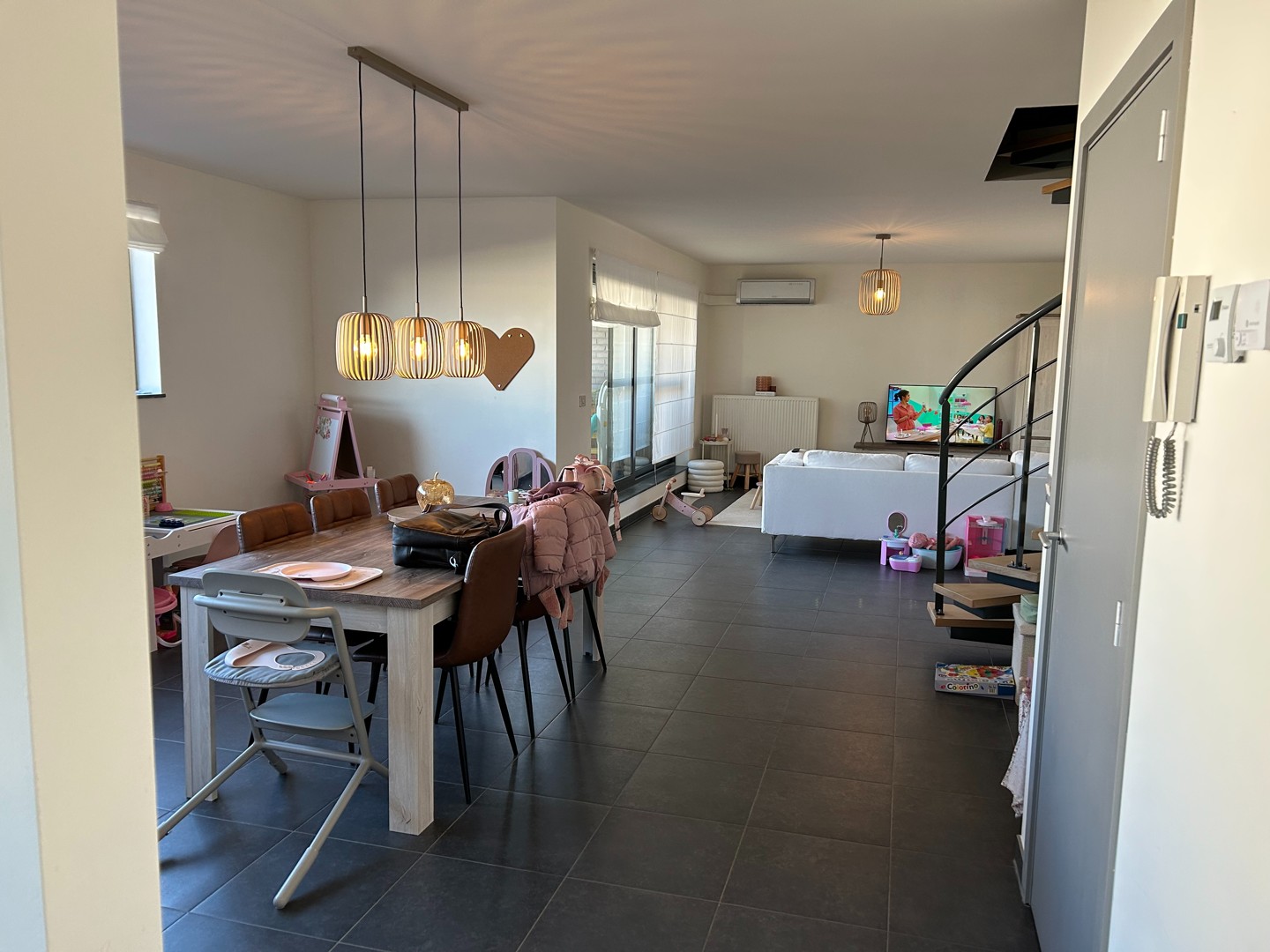 Te Huur: Ruim duplexappartement met 2 slaapkamers in Baal - foto 3