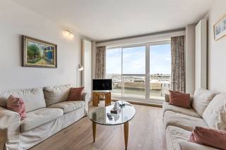 Zonnig 2-slaapkamerappartement met een subliem zicht op de jachthaven van Blankenberge.Het appartement is ingericht met als doel om licht en...