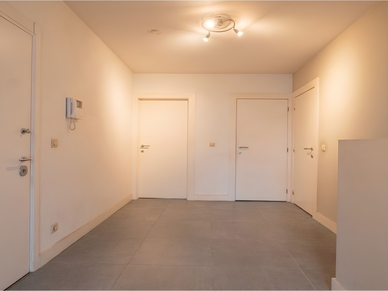 Ruim en lichtrijk appartement met 3 slaapkamers in het hart van Antwerpen - foto 4