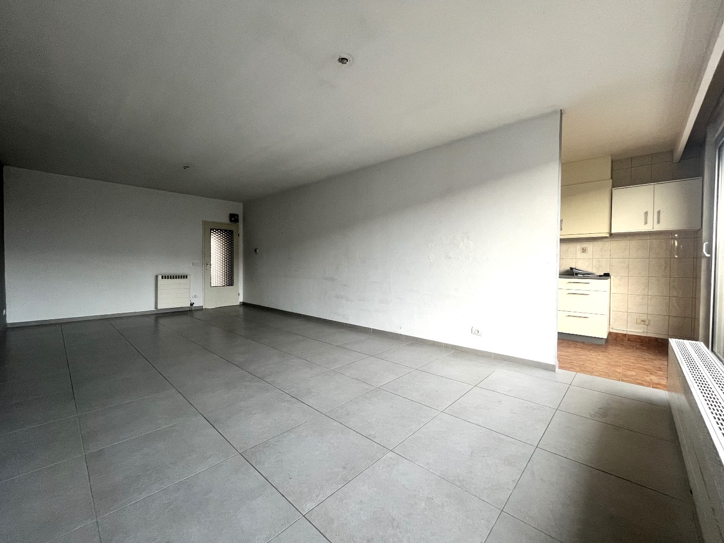 2-slpk appartement met terras en autostaanplaats te Borsbeek - foto 4