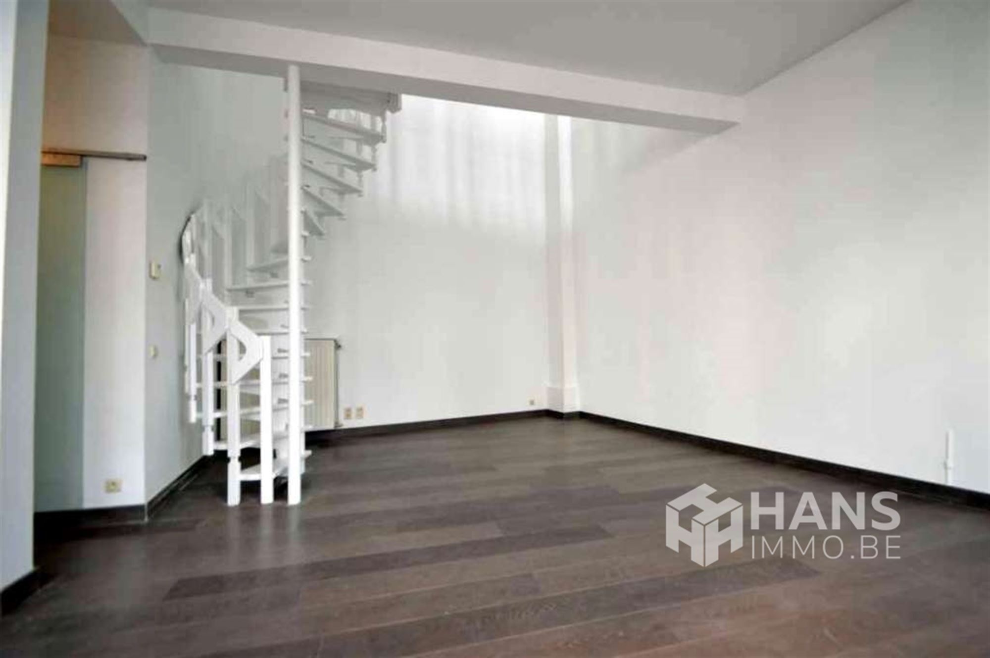 Gezellig duplex-appartement van 90 m² met 1 slaapkamer gelegen op de eerste verdieping. - foto 4