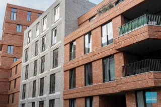 TE KOOP Dendermonde, nieuwbouwappartement. Onder registratie, dus geen BTW van toepassing.Betreed een modern en ruim appartement in het centrum van...