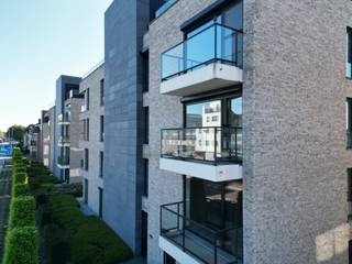 Dit moderne appartement op de tweede verdieping, gelegen aan de Rijksweg in Maasmechelen, bevindt zich op een erg centrale maar tegelijk...