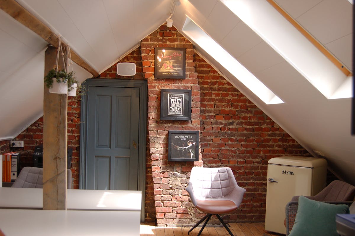 Office space to rent in Hof van Commerce, Izegem - photo 2