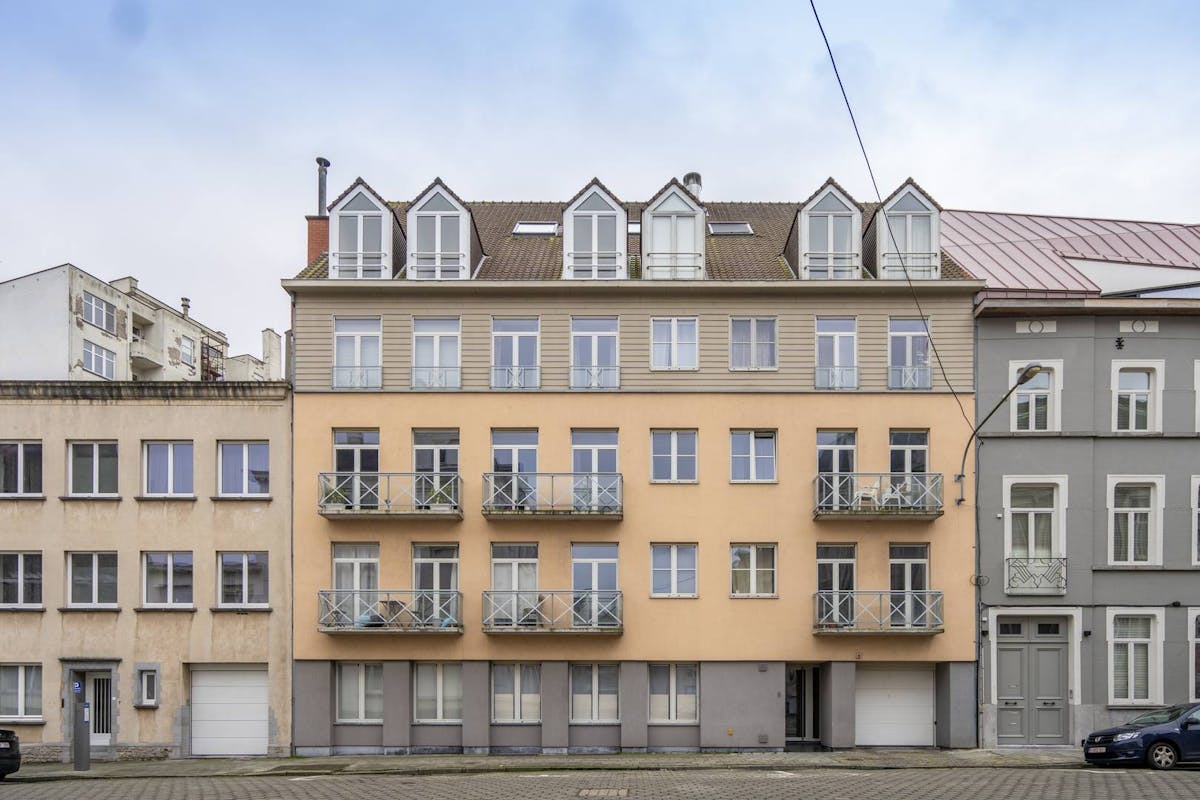 Parking space for sale in the heart of Kortrijk! - photo 2