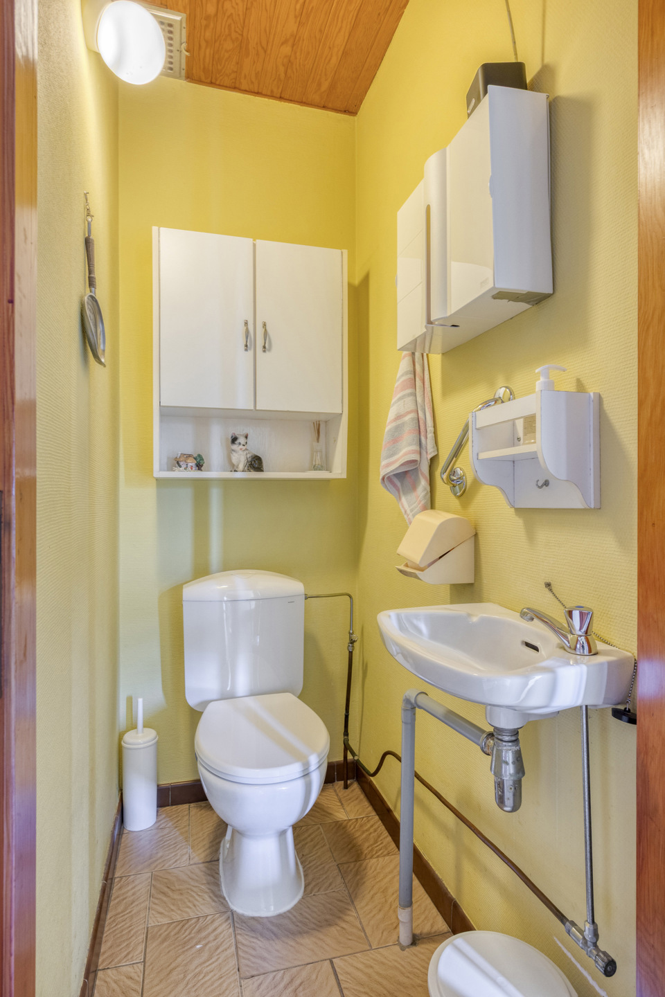 Ruime vrijstaande woning met potentieel - foto 4