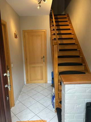 ONDER OPTIEDriegevelwoning te huur met 3 slaapkamers, tuin en garage te KesterDe indeling van de woning:- inkomhal met apart toilet en trap- ruime...