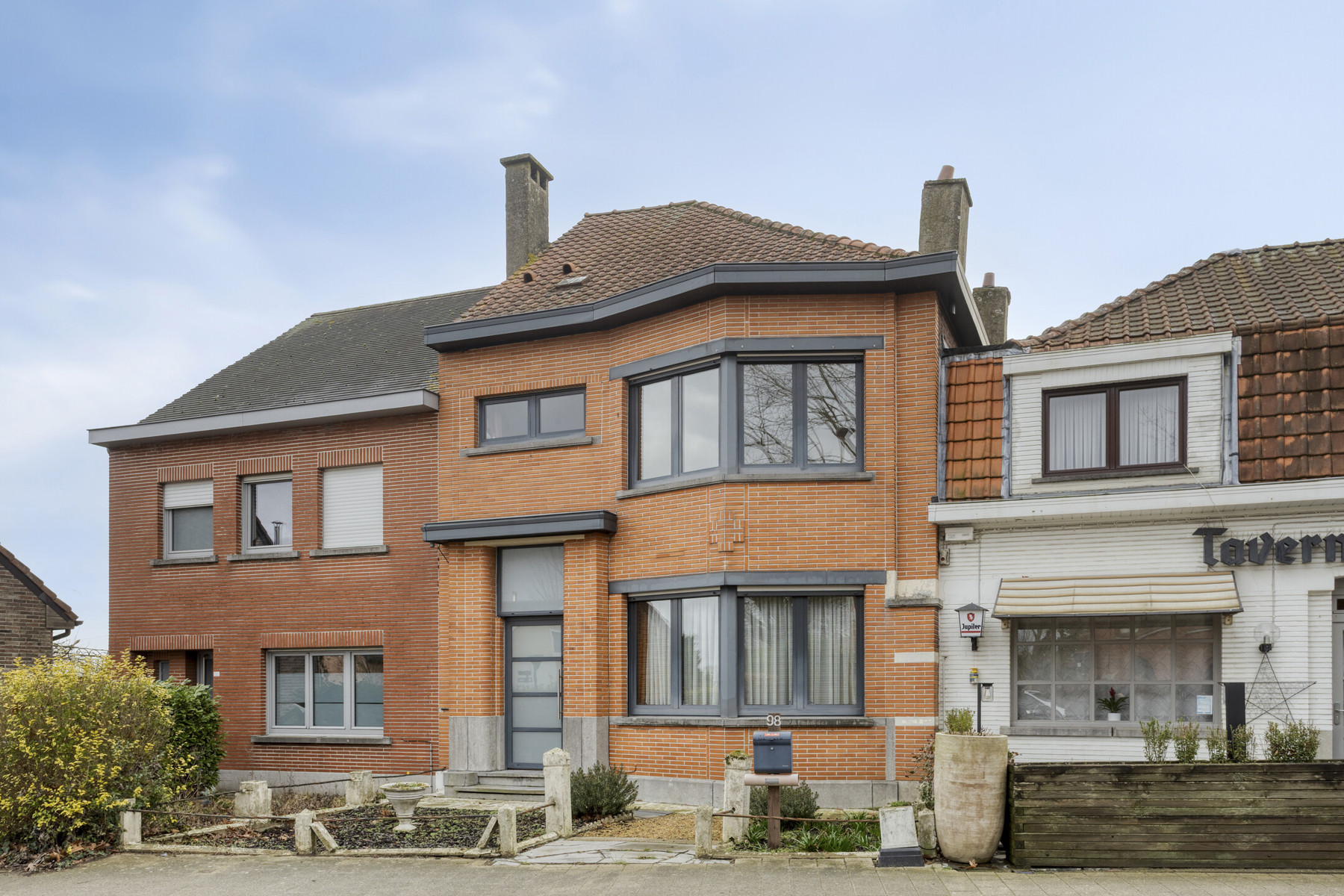 Te renoveren Charmewoning op centrale ligging - foto 1