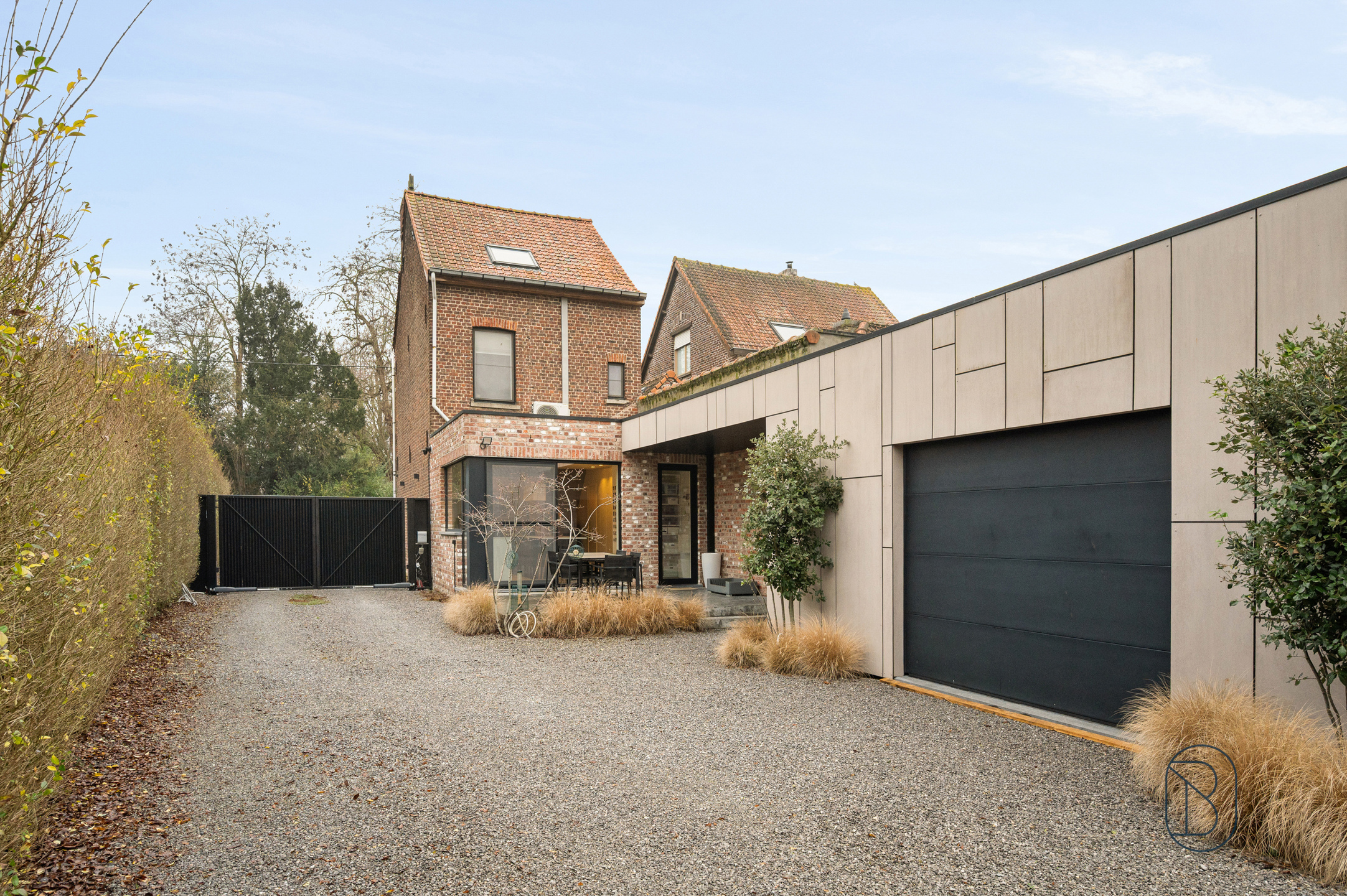 Ruime, instapklare HOB met tuin en multifunctionele garage! - foto 2