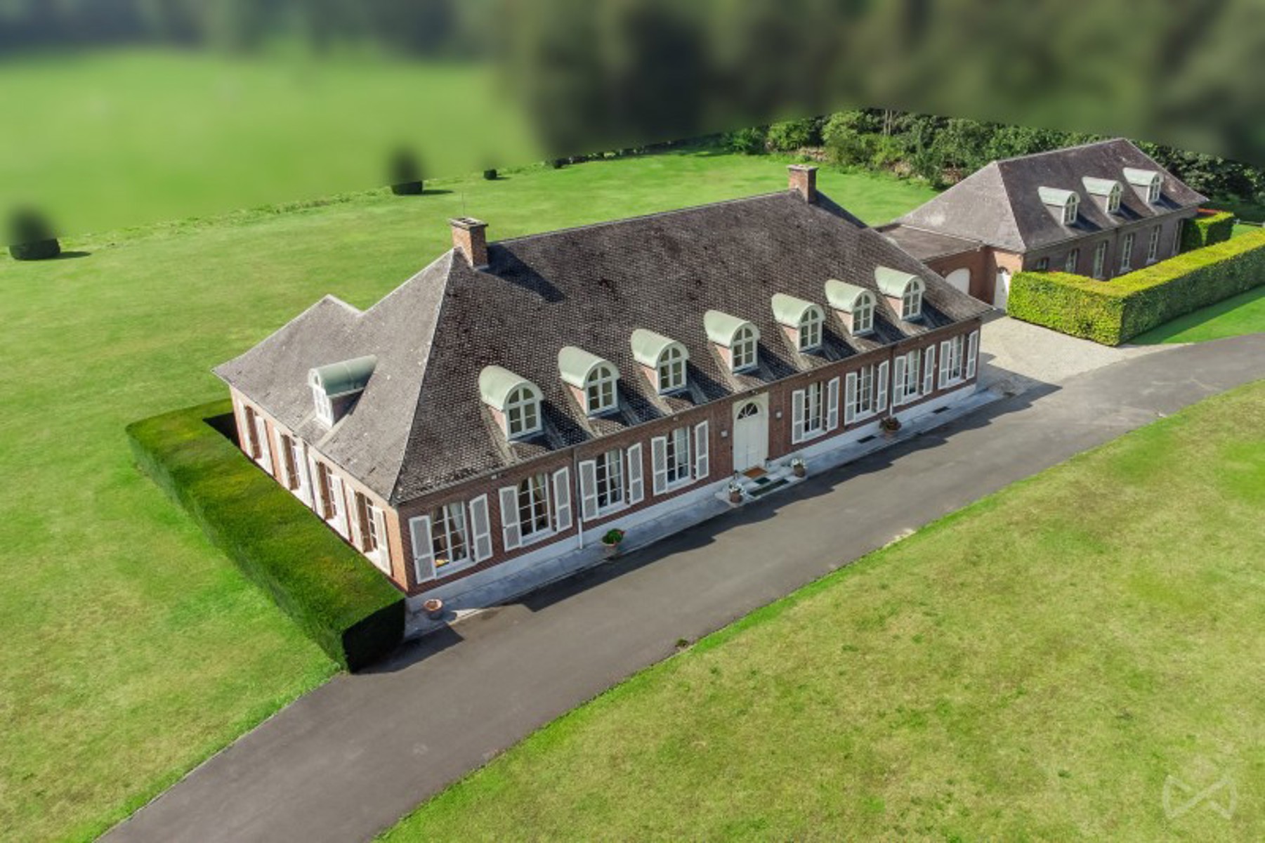 Huis te koop in Harmignies met 7 slaapkamers - foto 2