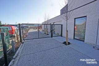 Garage à louer à Oostkamp