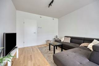 CENTRAAL GELEGEN APP. MET 2 SLKS, PARKING + KELDERBERGING Residentie Allée Verte is gelegen in de Hélihavenlaan ter hoogte van huisnummer 50. Wij...