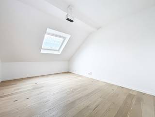 Op een uiterst gegeerde locatie in Kalmthout-Heide vindt u dit instapklare appartement, op wandelafstand van winkels, het station en alle...