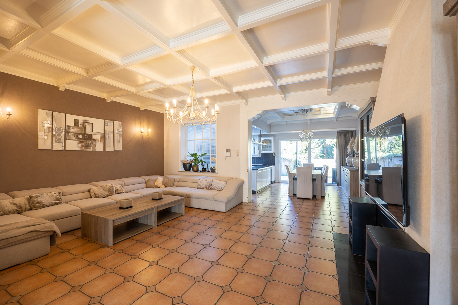 Royaal huis met tuin, garage en mogelijkheid tot kangoeroewonen.  - foto 4