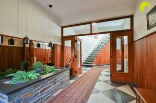 In de gegeerde Tentoonstellingswijk bieden wij u dit fijn hoekappartement met 2 slaapkamers aan.We vinden het appartement op de bovenste verdieping...