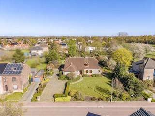 Ontdek deze uitzonderlijke woning in Diepenbeek, waar rust en privacy op een riant perceel samenkomen met een toplocatie op wandelafstand van...