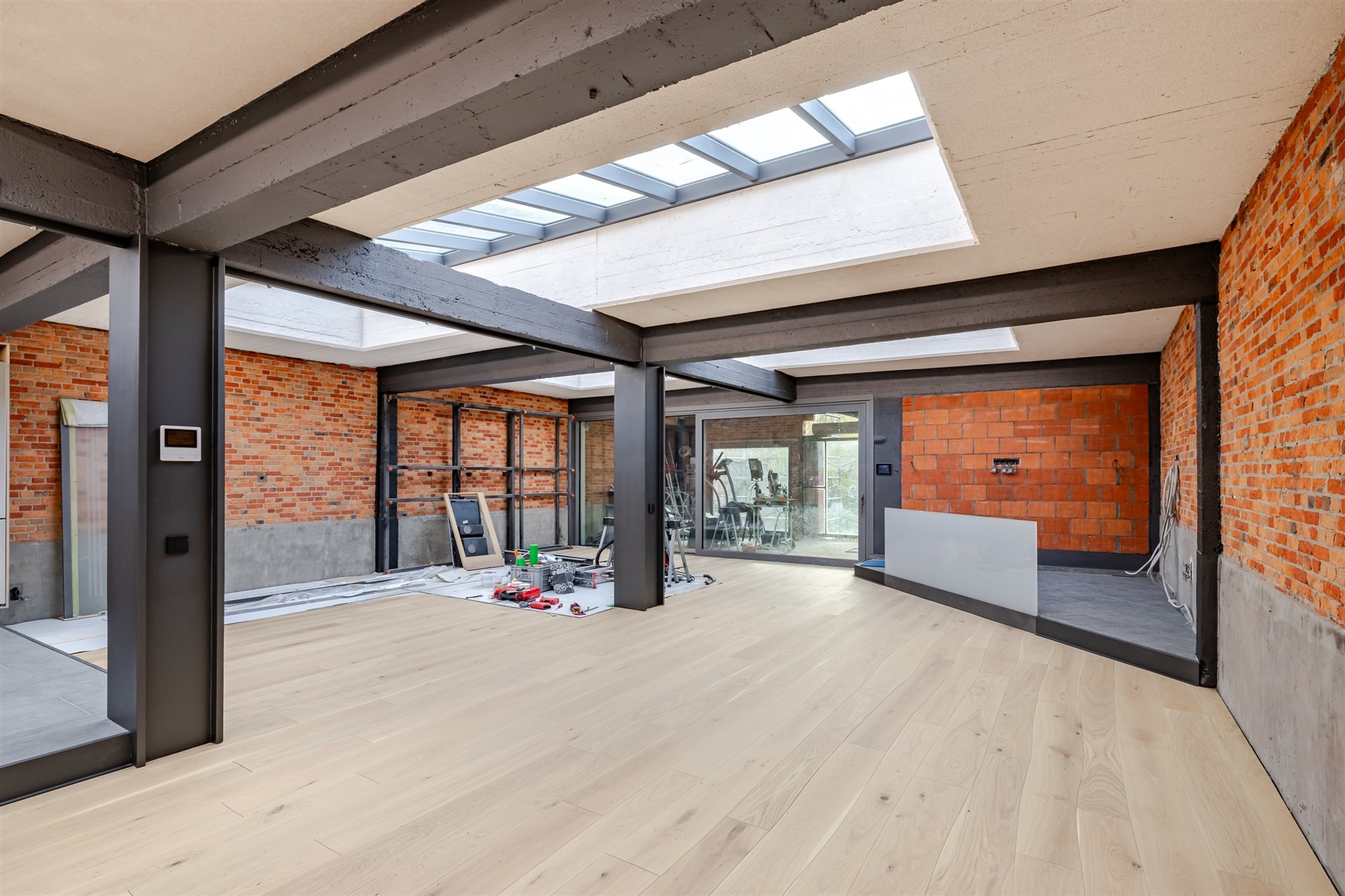 Unieke loft (290m²) met atelier, studio, tuin én magazijn (200m²) - foto 2