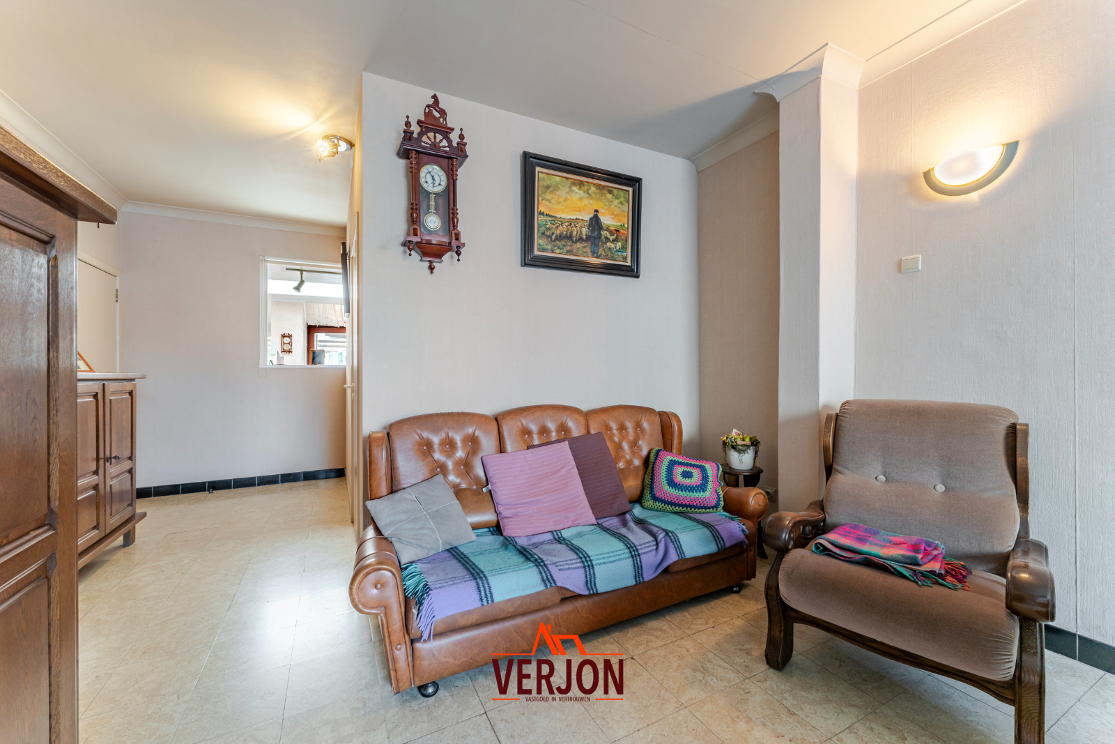 Charmante woning met ruime tuin te koop op het dorpsplein in Kachtem! - foto 3