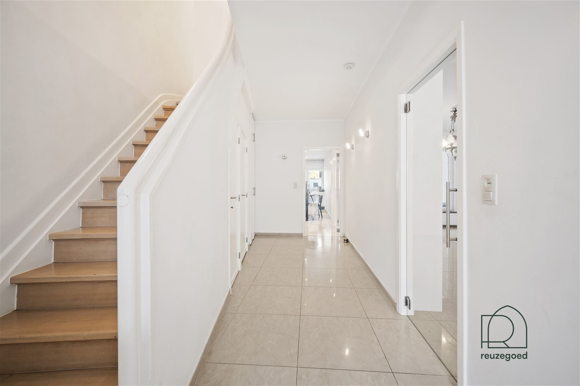 Instapklare ruime woning met 3 slaapkamers (mogelijks 4-5) vlakbij centrum Mechelen - foto 3