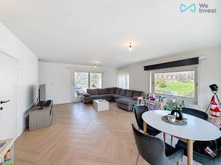 ***TE KOOP*** GOOIK - Prachtig duplexappartement met 3 slaapkamers, terras en kelder, met een totale oppervlakte van +/-120 m².Het is als volgt...