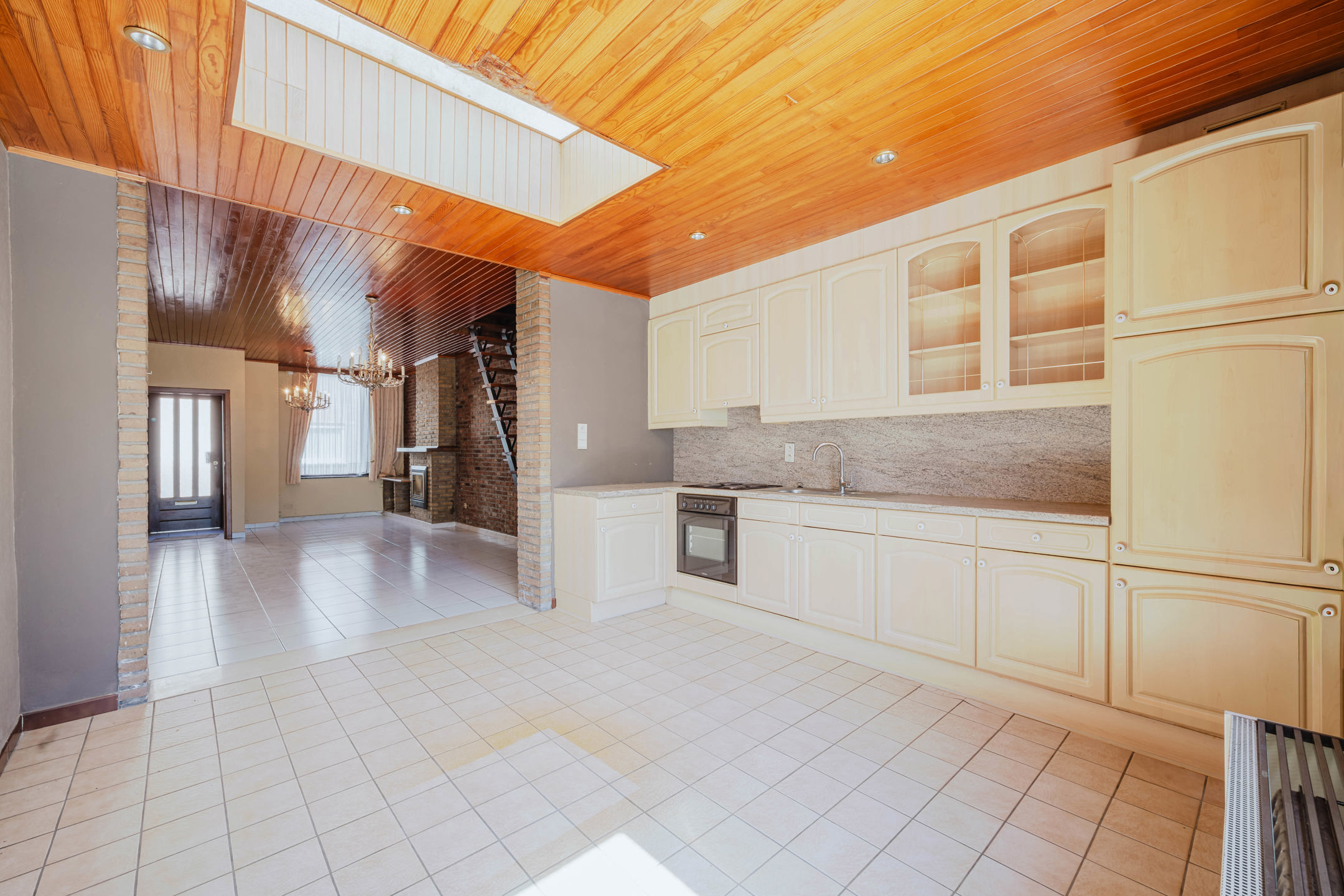 Woning met potentieel, 4 slpk, terras en tuin in Gent!  - foto 3