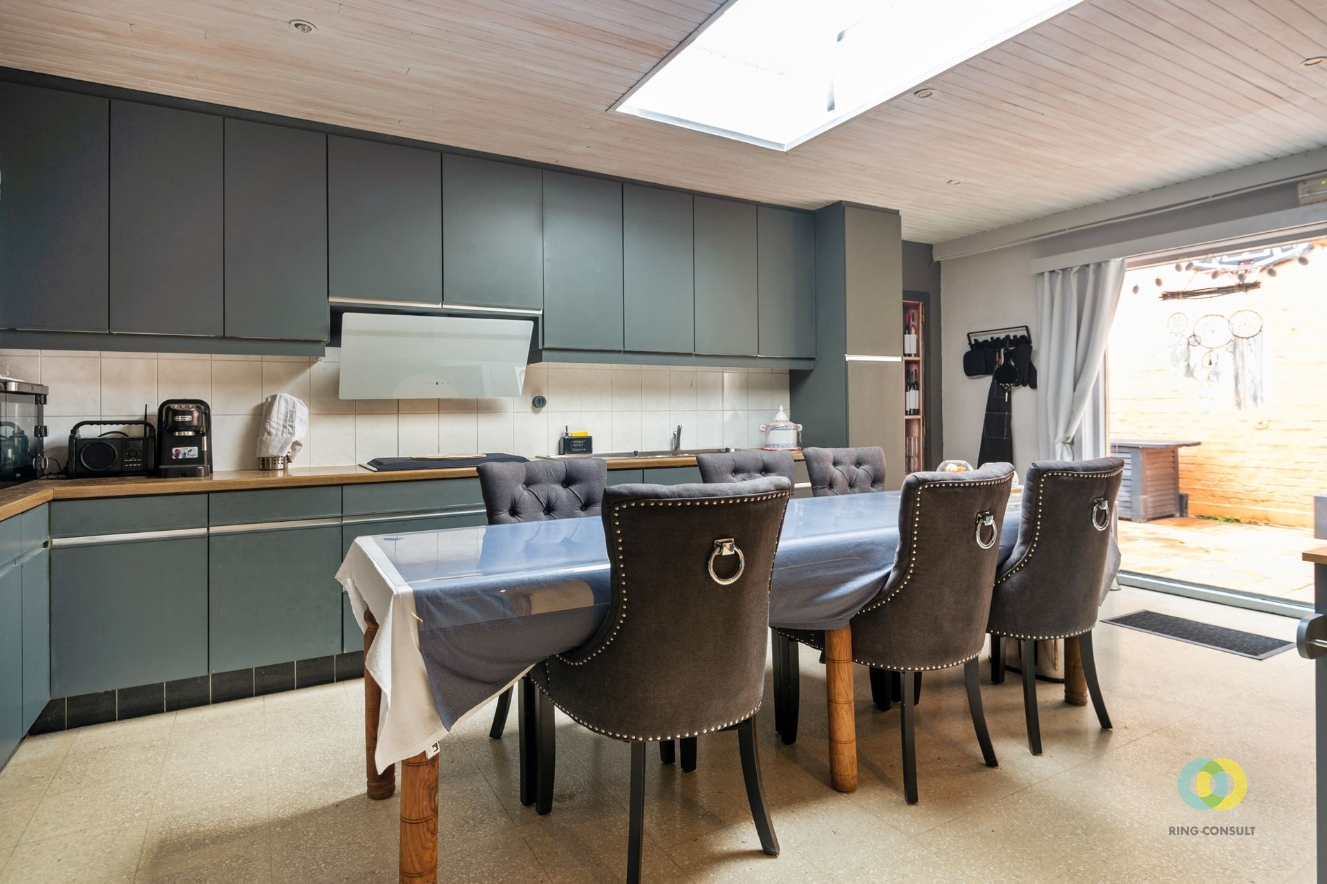 Ruime (kangoeroe) woning met bureau/winkel mogelijk - foto 4