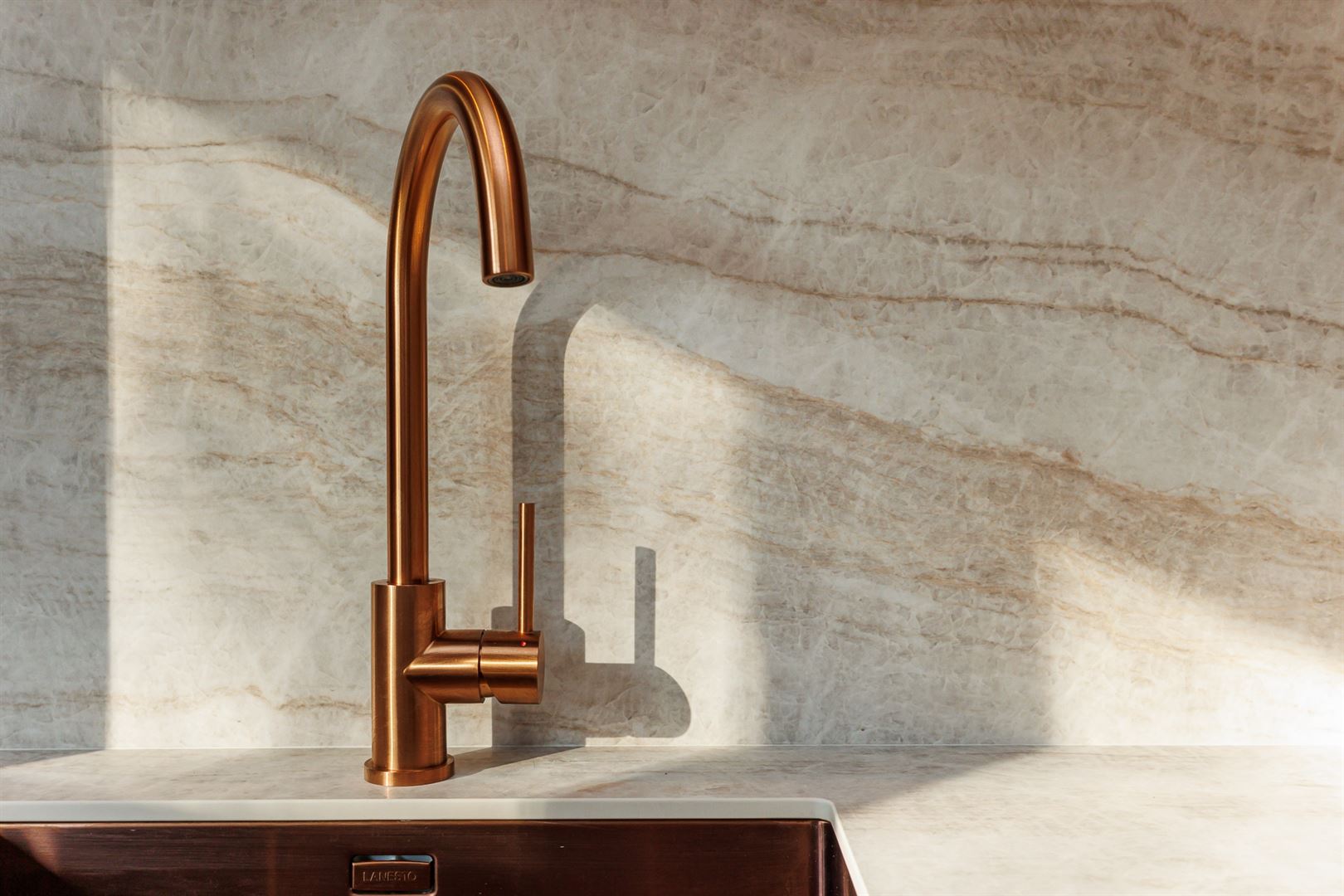 Gerenoveerd appartement met tuin en fietsenberging - foto 4