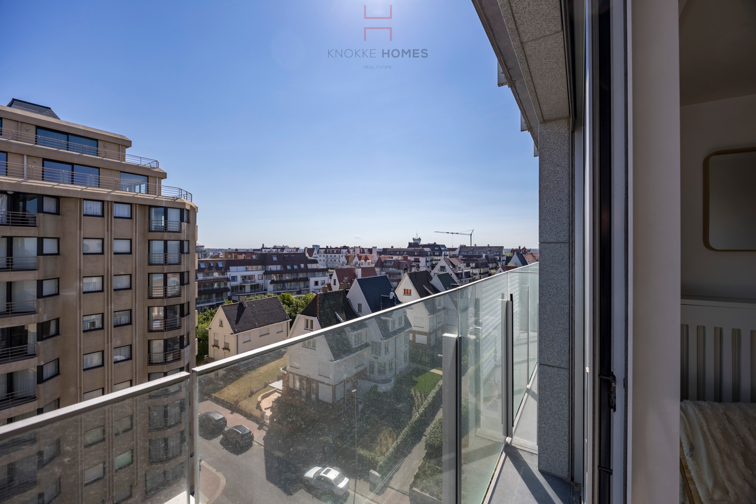 Instapklare studio met zijdelings zeezicht in Duinbergen - foto 4