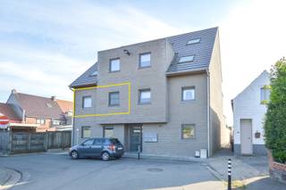 Recent appartement te huur nabij centrum van Westkerke. Het appartement bevindt zich op eerste verdieping en beschikt over een inkom, ruime...