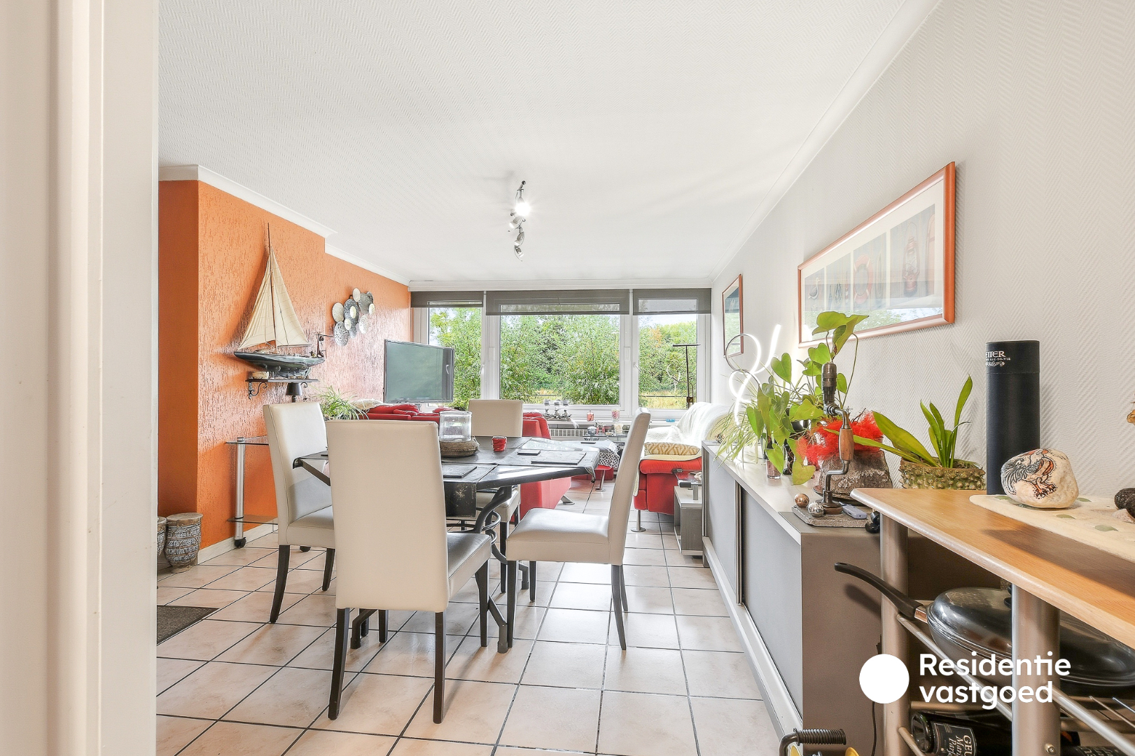 Tweeslaapkamerappartement met privatieve staanplaats nabij het centrum van De Haan - foto 4