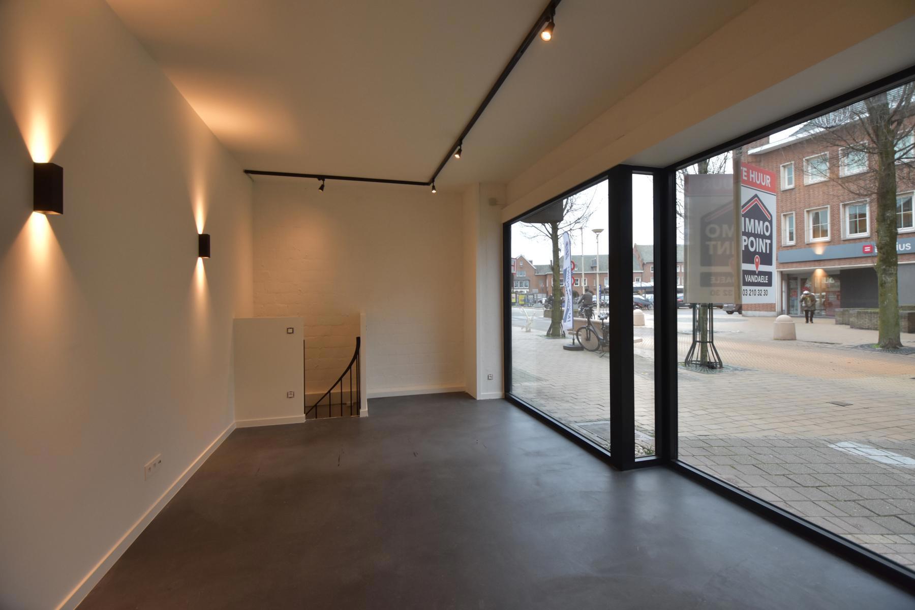 Commercial for rent in Schoten - photo 1