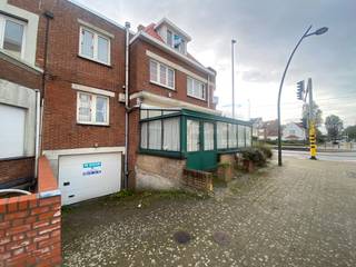 Ontdek dit te renoveren appartement met mogelijkheid tot aankoop garage in gebouw.- Nabij zee en centrum- Mogelijkheid tot aankoop garage in gebouw...